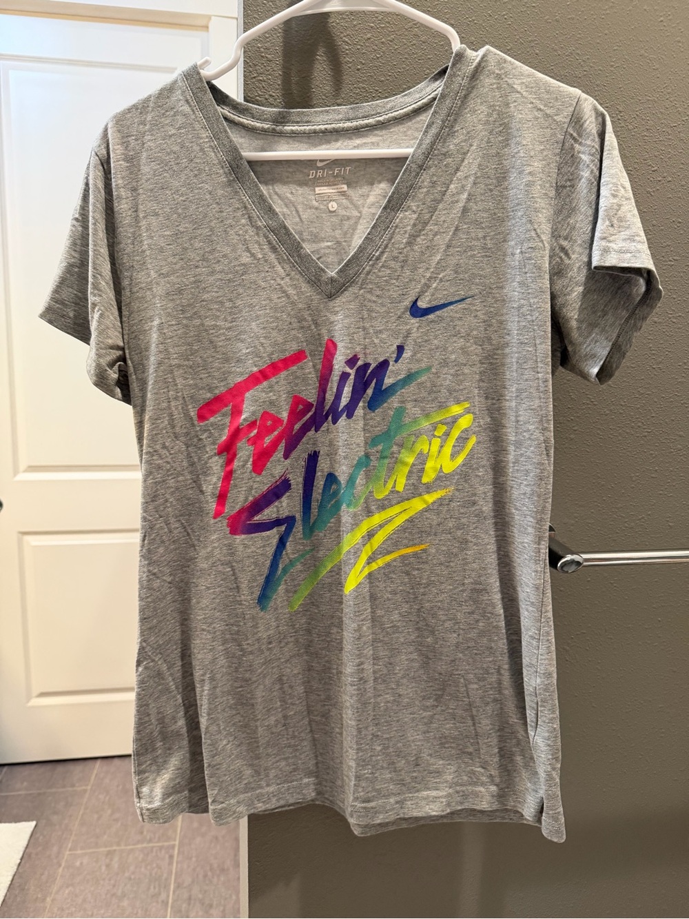 Nike Gray V-Neck 'Feelin' Electric' Graphic Tee